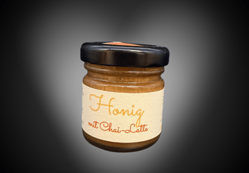 Honig mit Chai-Latte